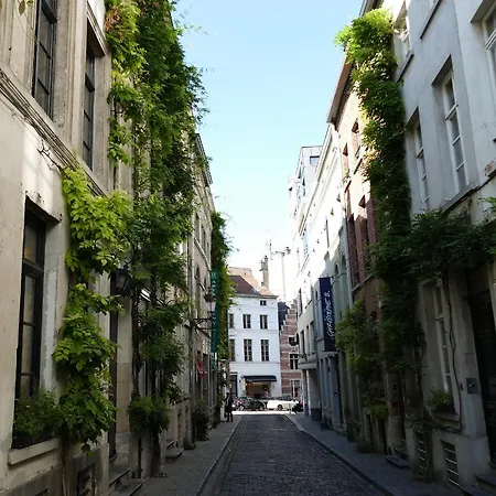 Be And Be Sablon 2* Brussels